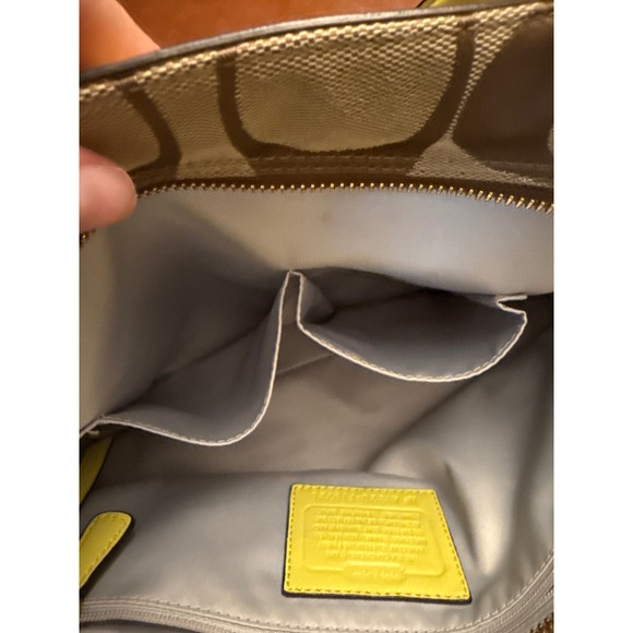 Coach Park Signature tote purse F19725 tan green - Picture 13 of 16